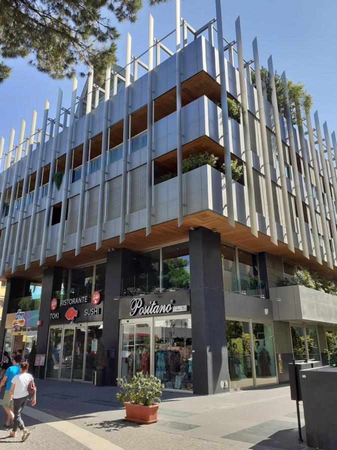 Barcellona Apartment Rimini Bagian luar foto