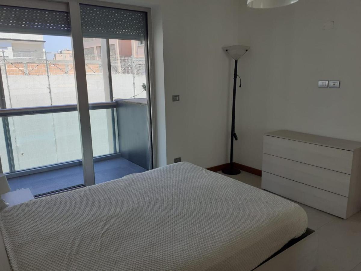 Barcellona Apartment Rimini Bagian luar foto